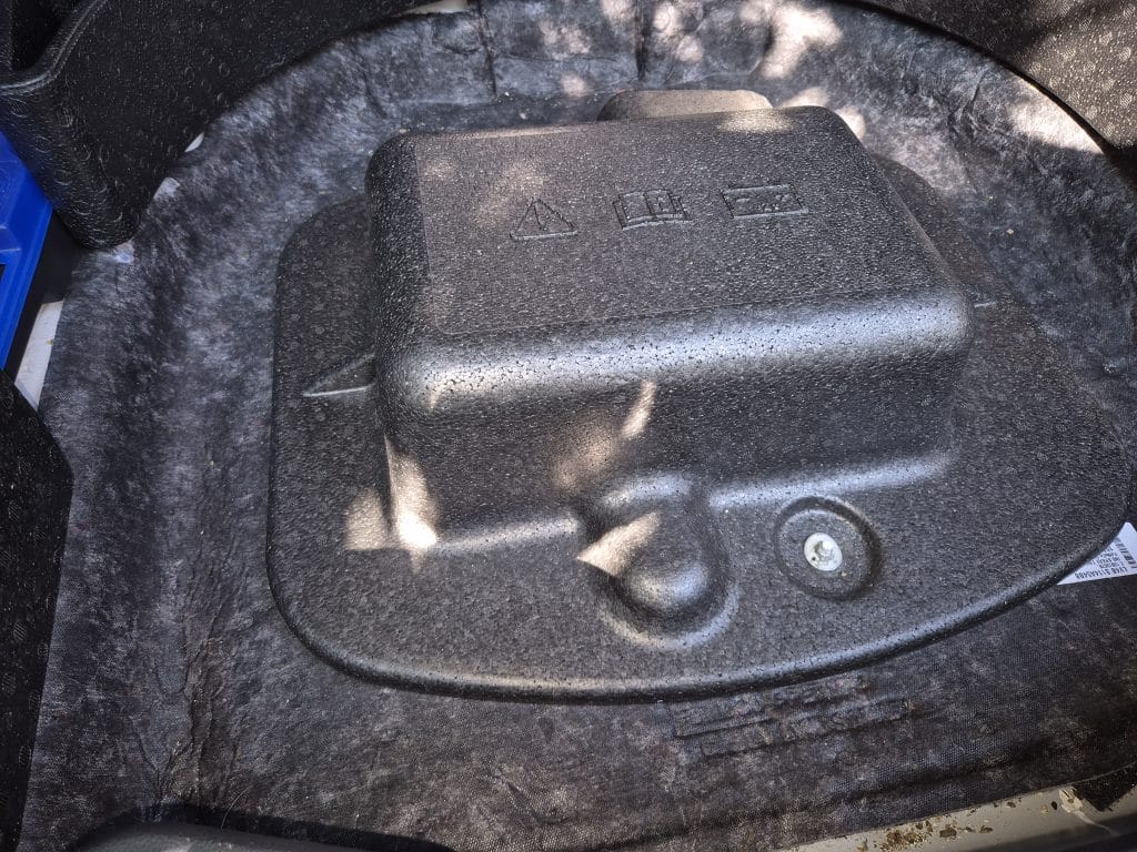 Accessing the Ford Kuga PHEV battery compartment